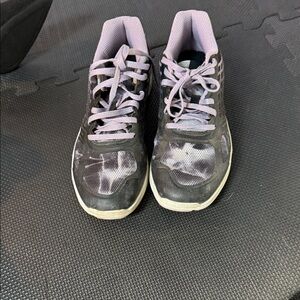 Women’s Athletic Sneakers in Black and Lavender